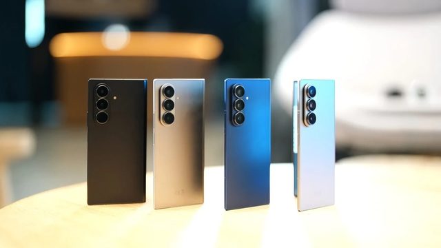 samsung a prezentat o noua serie de smartphone uri pliabile 686e8cb4214ae