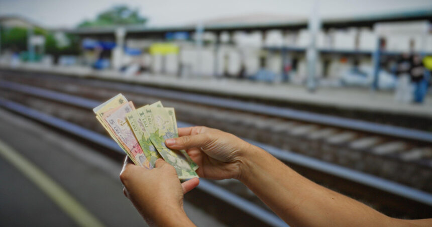 se scumpesc biletele de tren de la 1 august cat vor plati romanii dupa majorarea tva 6888c770a3d50