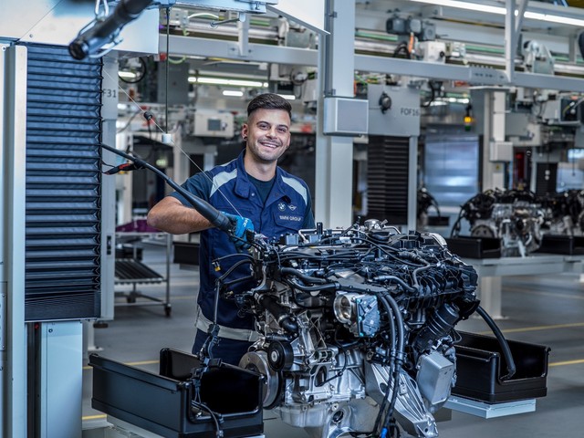 seful diviziei de motoare a bmw da sperante fanilor ce va fi cu motoarele diesel si pe benzina 68675c915329a