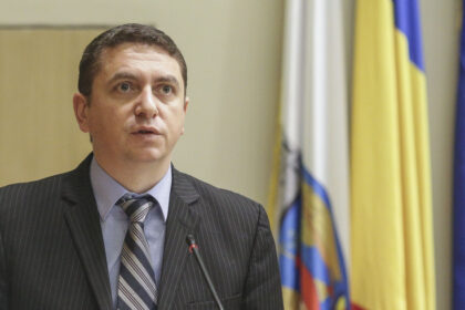 seful societatii de administrare a participatiilor in energie anunta ca doneaza la buget 20 din venitul lunar net 6871e23d4d0e5