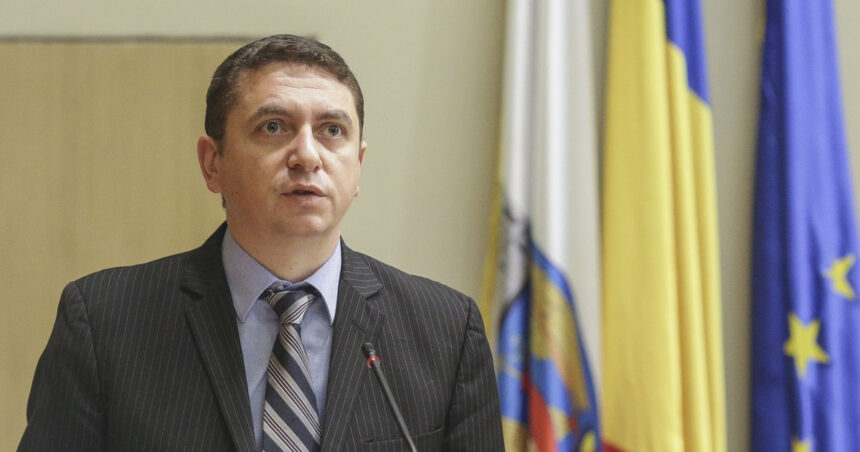 seful societatii de administrare a participatiilor in energie anunta ca doneaza la buget 20 din venitul lunar net 6871e23d4d0e5