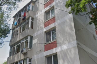 si a inchis balconul apartamentului cu tamplarie pvc fara a avea autorizatie iar acum trebuie sa desfiinteze tot 686ba93281131
