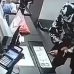 tanar arestat in capitala dupa ce a furat alimente dintr un magazin iar apoi a revenit ca sa sustraga bani din casa de marcat 6875488ef09b3