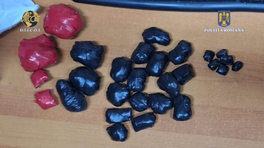 tanar de 19 ani cercetat pentru trafic de droguri de risc si mare risc 6888ca1bda41c