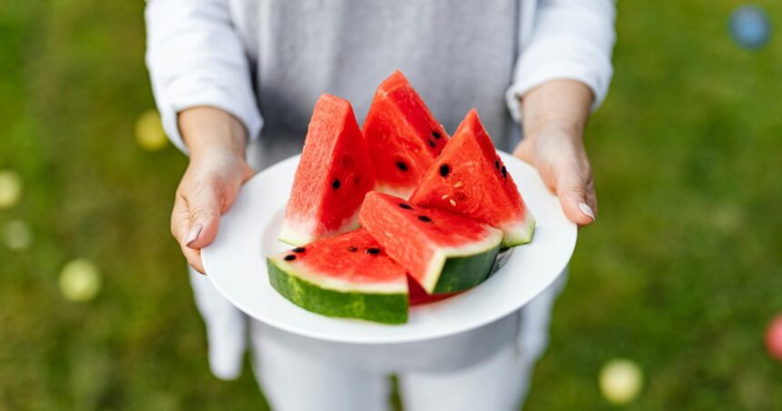 trei fructe pe care nu trebuie sa le ratam vara zmeura pepenele rosu si pepenele galben 68741aec9e579