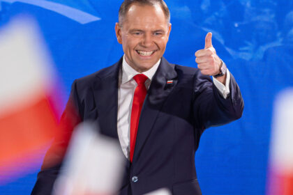 trump il lauda pe presedintele ales al poloniei karol nawrocki si distribuie videoclipuri cu proteste anti migratie 68835b546ad52