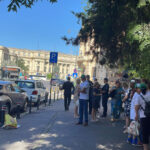 video a 4 a zi de proteste copiii si batranii din grija noastra sunt si responsabilitatea voastra spun angajatii din asistenta sociala 686647ea276df