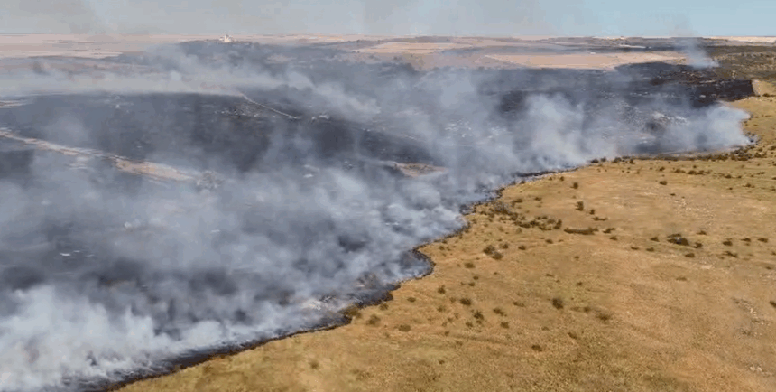 video alerta primarul comunei gradina dupa izbucnirea unui incendiu in rezervatia naturala cheile dobrogei focul e posibil sa se extinda spre sat nu este de gluma 6873f938f075e