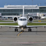 video aterizare de urgenta a unui avion american cu destinatia amsterdam 25 de persoane au fost ranite din cauza turbulentelor puternice 688b2619a3ce7