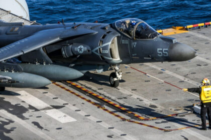video cum a ajuns o firma de bauturi racoritoare sa propuna drept premiu un avion cu decolare verticala av 8b harrier si scandalul de dupa 687099f7f0b49