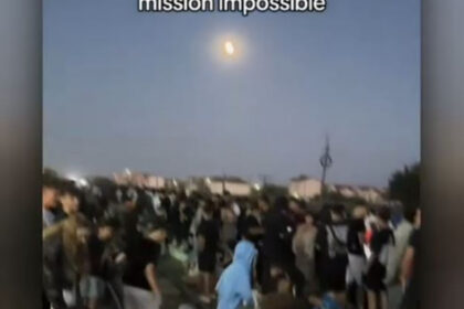 video cum a aratat cel mai aglomerat weekend pe litoral de la inceputul sezonului estival gara din costinesti a fost arhiplina 6873f96f586ab