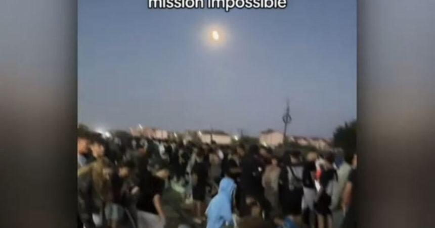 video cum a aratat cel mai aglomerat weekend pe litoral de la inceputul sezonului estival gara din costinesti a fost arhiplina 6873f96f586ab