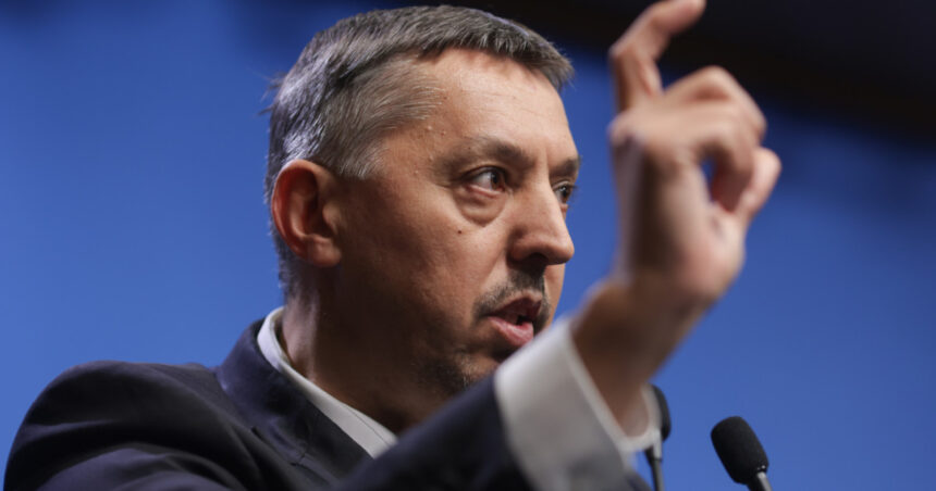 video daniel david despre anul scolar 2025 2026 ministrul nu poate merge in fiecare scoala pentru a si aplica instructiunile 686d3f9a5e527