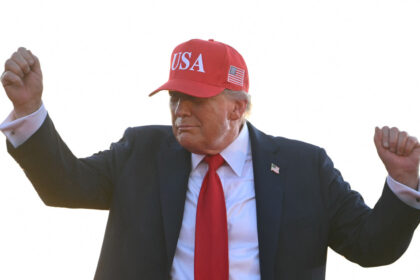video donald trump a mers in inspectie in texas pentru a evalua pagubele produse de inundatii atat de multa apa in atat de putin timp 6871758d625f2