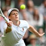 video jannik sinner s a distrat in turul 2 de la wimbledon cu cat l a executat pe nefericitul sau adversar 68676d84a7ed1