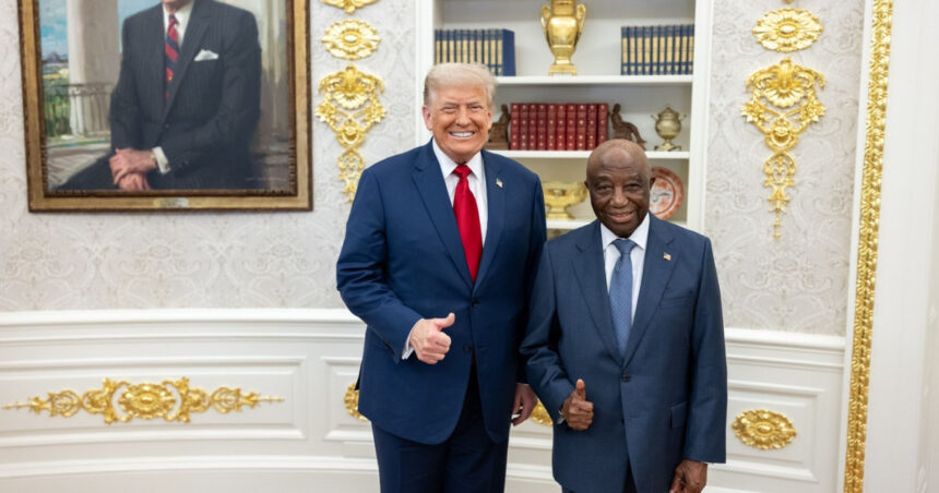 video moment jenant pentru trump l a felicitat pe presedintele liberiei pentru nivelul englezei sale desi este limba oficiala a tarii 686f5b6875cfa