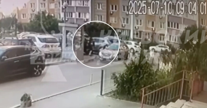 video momentul in care un ofiter al serviciului de securitate al ucrainei a fost impuscat mortal intr o parcare de langa kiev 686fee72b09e4