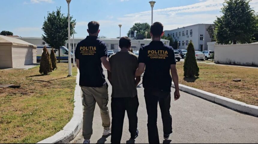 video piroman pe doua roti barbatul care a incendiat trei masini a mai fost urmarit de politie in trafic si si a abandonat motocicleta in tomis nord 687eb7ea93829