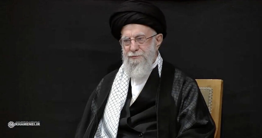 video prima aparitie publica a liderului suprem iranian dupa razboiul de 12 zile cu israel unde a fost filmat ayatollahul ali khamenei 686a055e6fb3d