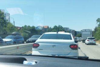 video trafic intens pe principalele drumuri inclusiv pe autostrazi dupa beach please turistii se intorc spre casa 6874dbc937d7b