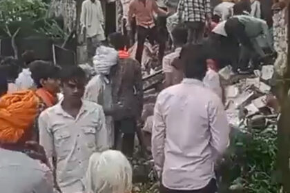 video tragedia in india 7 copii au murit si alti 26 au fost raniti dupa ce o scoala s a prabusit 68835edc72d85
