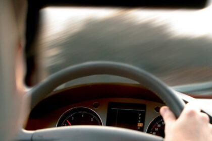 video un adolescent de 17 ani din timisoara a furat un microbuz si a facut accident minorul se afla sub influenta alcoolului 688b6695dda7a