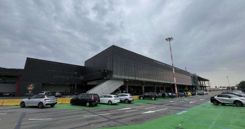 video un barbat a murit pe aeroportul din bergamo aspirat de motorul unui avion zborurile au fost suspendate 686d0e6ff2d8f