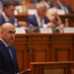 videofoto bolojan in parlament sunt un premier cu mandatul pe masa daca nu se pun in practica masurile nu voi mai fi premier venim si cu al doilea pachet pana la finele lunii 686be4bbe4fbb