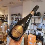 vinul zilei o cava cu bule fine si persistente arome proaspete de citrice si fructe albe completate de nuante subtile de migdale si briose ideala pentru toasturi festive fructe de mare sau branzet 6877431f15a83