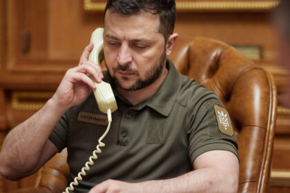 zelenski a vorbit o ora la telefon cu macron tema livrari de rachete drone si pregatirea pilotilor ucraineni pe avioane mirage 687a92eb736e8