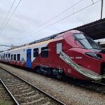 10 trenuri formate din rame electrice vor circula pe ruta bucuresti nord constanta acestea se adauga celor patru trenuri deja existente pe aceasta ruta programul plecarilor si sosirilor 68944e9030696