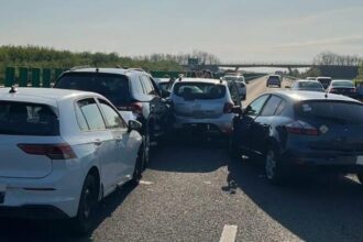 7 autovehicule implicate intr un accident rutier pe autostrada soarelui traficul spre constanta deviat 689990d98c4c4