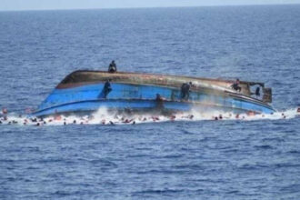 76 de persoane au murit dupa ce nava in care se aflau a naufragiat unde incercau sa ajunga migrantii 68908a54bf03f