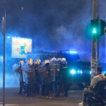 a cincea noapte de proteste in serbia birourile partidului progresist sarb aflat la putere au fost incendiate 68a16e13bdfaf