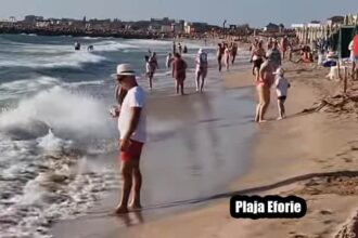 a fost arborat steagul rosu pe toate plajele din eforie informare salvamar 689b057488426