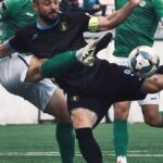 a fugit din tara dupa ce a semnat un club din superliga e in razboi cu atacantul si cere daune la fifa sa plateasca 689b5ce54624b