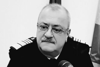 a murit alexandru mezei director general al autoritatii navale romane 689e46a0e4221