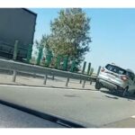 accident pe a2 autostrada soarelui unui ford kuga i a explodat cauciucul 68a859b01b2a9