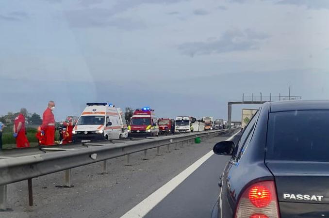 accident pe autostrada opt persoane implicate traficul rutier este oprit iata ce spun politistii 68a4a67635154