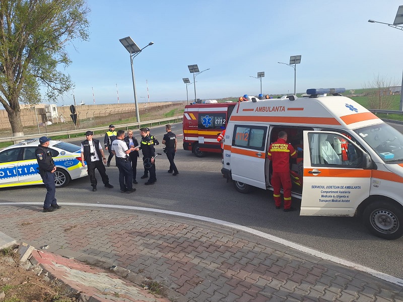 accident rutier grav cu doua masini intre mihail kogalniceanu si targusor a fost trimisa ambulanta pentru urgente de cel mai inalt nivel 6895e73d20dd5