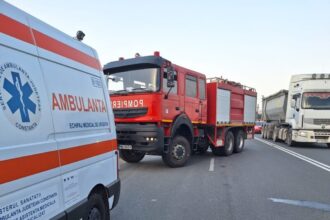 accident teribil sub podul de cale ferata de la iesire din lumina spre navodari pieton cu piciorul amputat de un tir 688c839c124c4