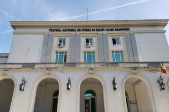 administratia locala a semnat contractul pentru reabilitarea cladirii teatrului oleg danovski 68aba1d721dc6