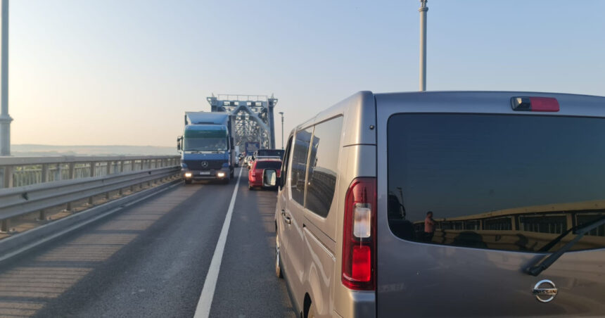 aglomeratie la granita cu bulgaria din cauza lucrarilor la podul giurgiu ruse rute alternative pentru iesirea din tara 68b29b2109624