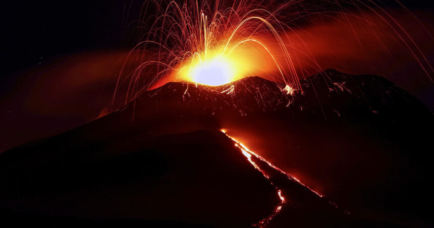 alerta aeriana in sudul italiei dupa ce vulcanul etna a erupt din nou 68ad5375f282e