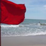 amenzi pe litoral pentru turistii care au ignorat steagul rosu 68a4a46a41ab3