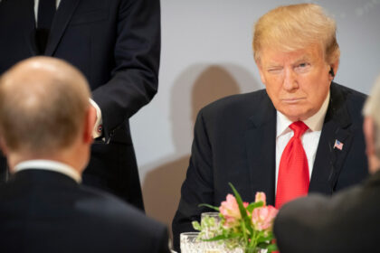 analiza donald trump intre un joc de carti si ruleta ruseasca in summitul cu vladimir putin asul din maneca presedintelui sua 68974d57a5220