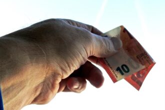 aproape 66 de milioane de euro in bancnote si monede false au fost depistate in europa 68a6af7985510