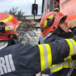 arde un apartament de pe aleea umanitatii din constanta intervin pompierii cu mai multe autospeciale 68aadbbcebf5d