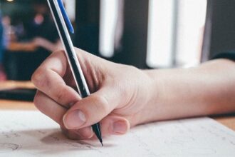 bacalaureat joi si vineri continua cu proba de evaluare a competentelor lingvistice intr o limba de circulatie internationala 68943e3aab575