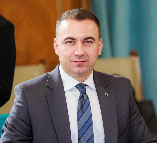 bogdan ivan statul roman functioneaza astazi mai mult sau mai putin pe aceeasi arhitectura a statului comunist 68b1c6f2a4845